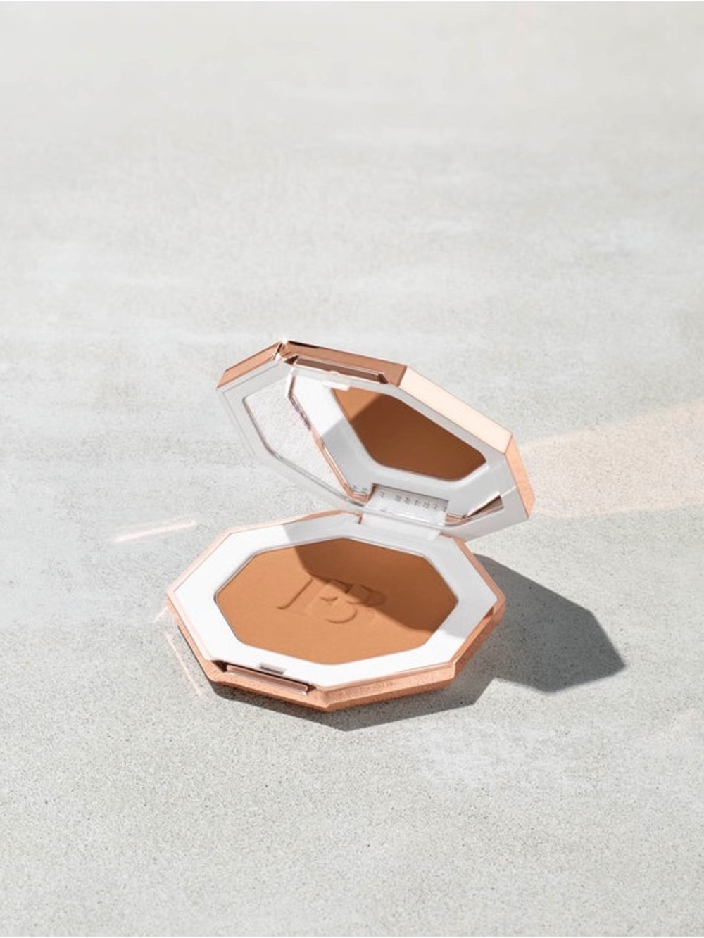 Sun stalker fenty beauty bronzer